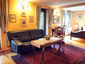 Suite estudio junior, 1 cama de matrimonio, no fumadores | Zona de estar