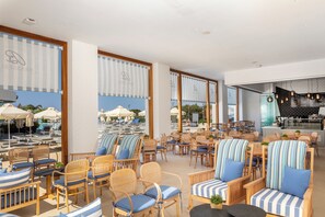 Café - Nissiblu Beach Resort (Ayia Napa)