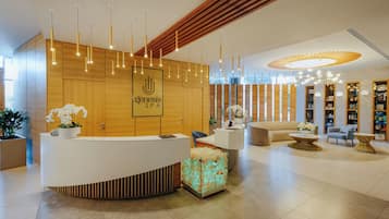 Salas de tratamientos para parejas, sauna, bañera de hidromasaje