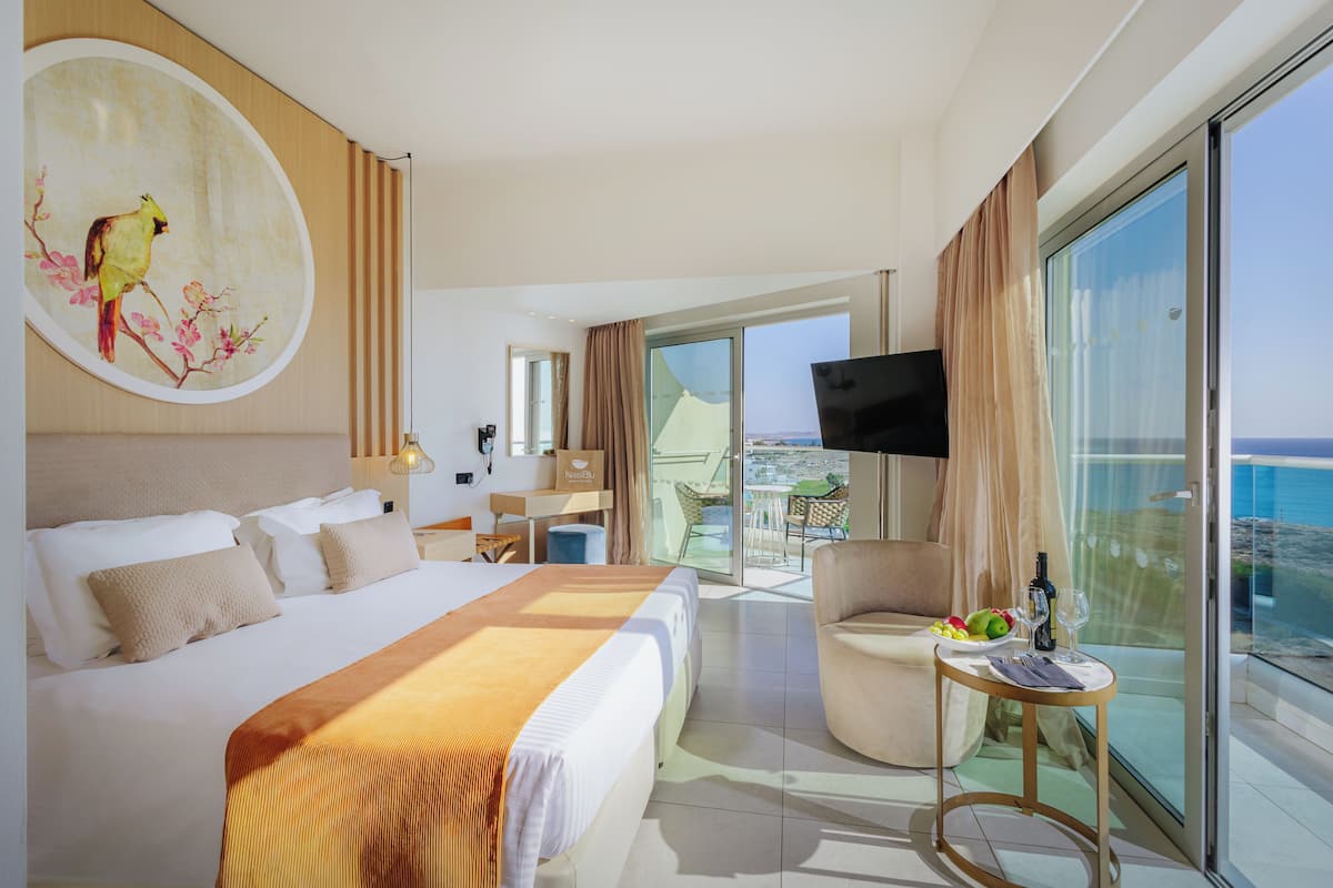 1 bedroom, in-room safe, desk, laptop workspace