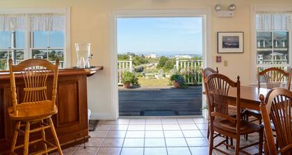 Payne's Harbor View Inn