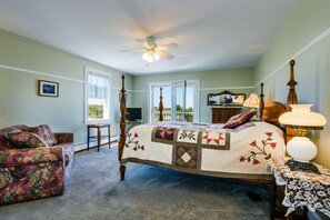 Room 3 | Balcony - Payne's Harbor View Inn (Block Island)