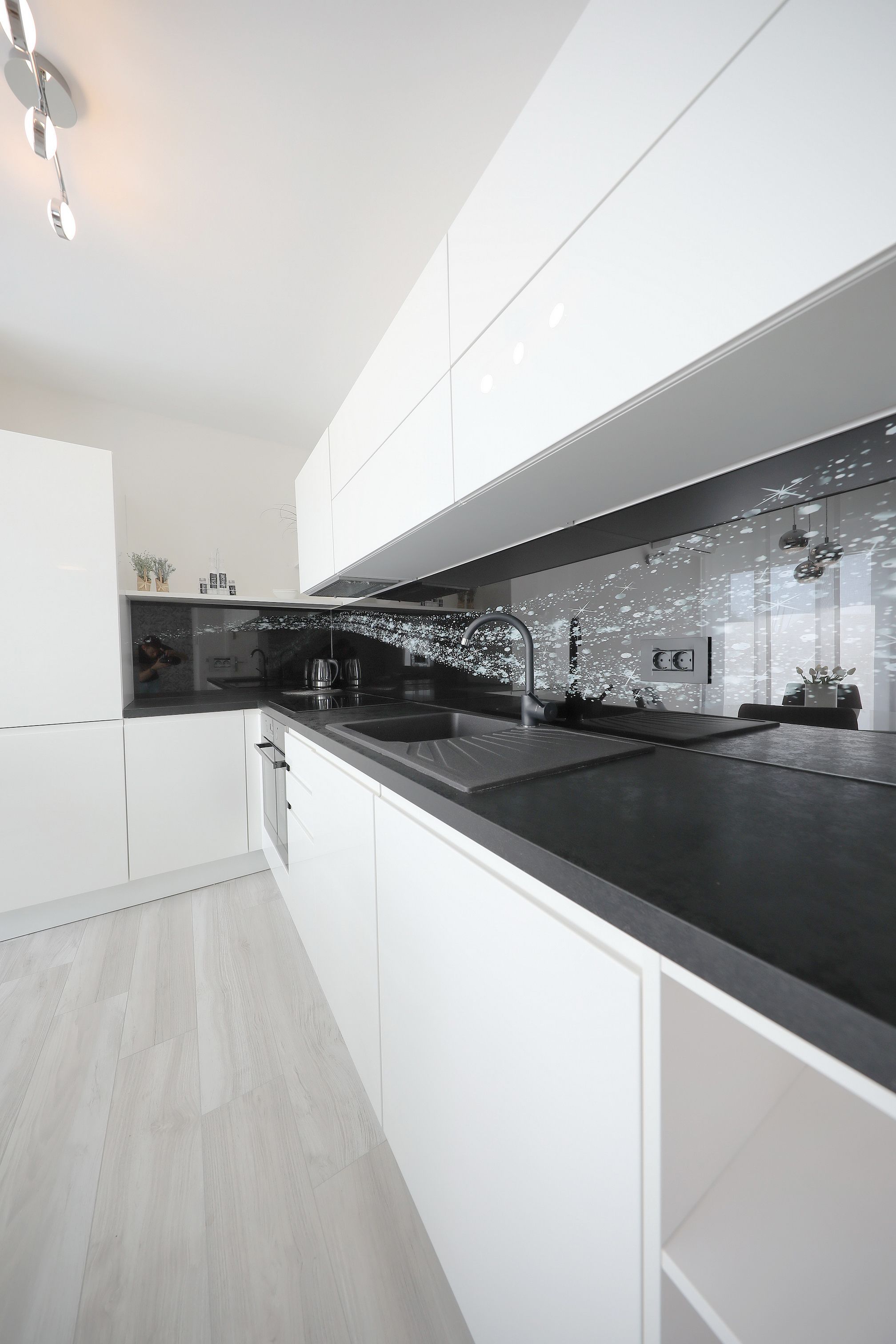 deluxe apartment, 2 bedrooms (1) | 2 bedrooms, premium bedding, tempur-pedic beds, in-room safe