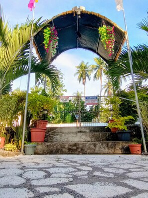 Outdoor pool - Seaside Travelers Inn by Camiguin Island Home (Catarman)