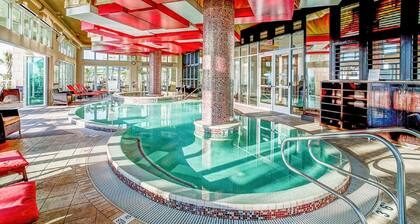 Kaunis Oceanfront 2 makuuhuoneen ylellinen sviitti Oceanaire Resortissa, hyväpalkkainen lomakeskus