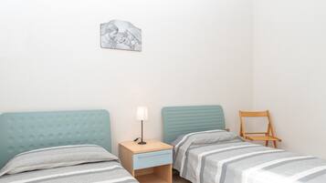 2 habitaciones, tabla de planchar con plancha y wifi gratis