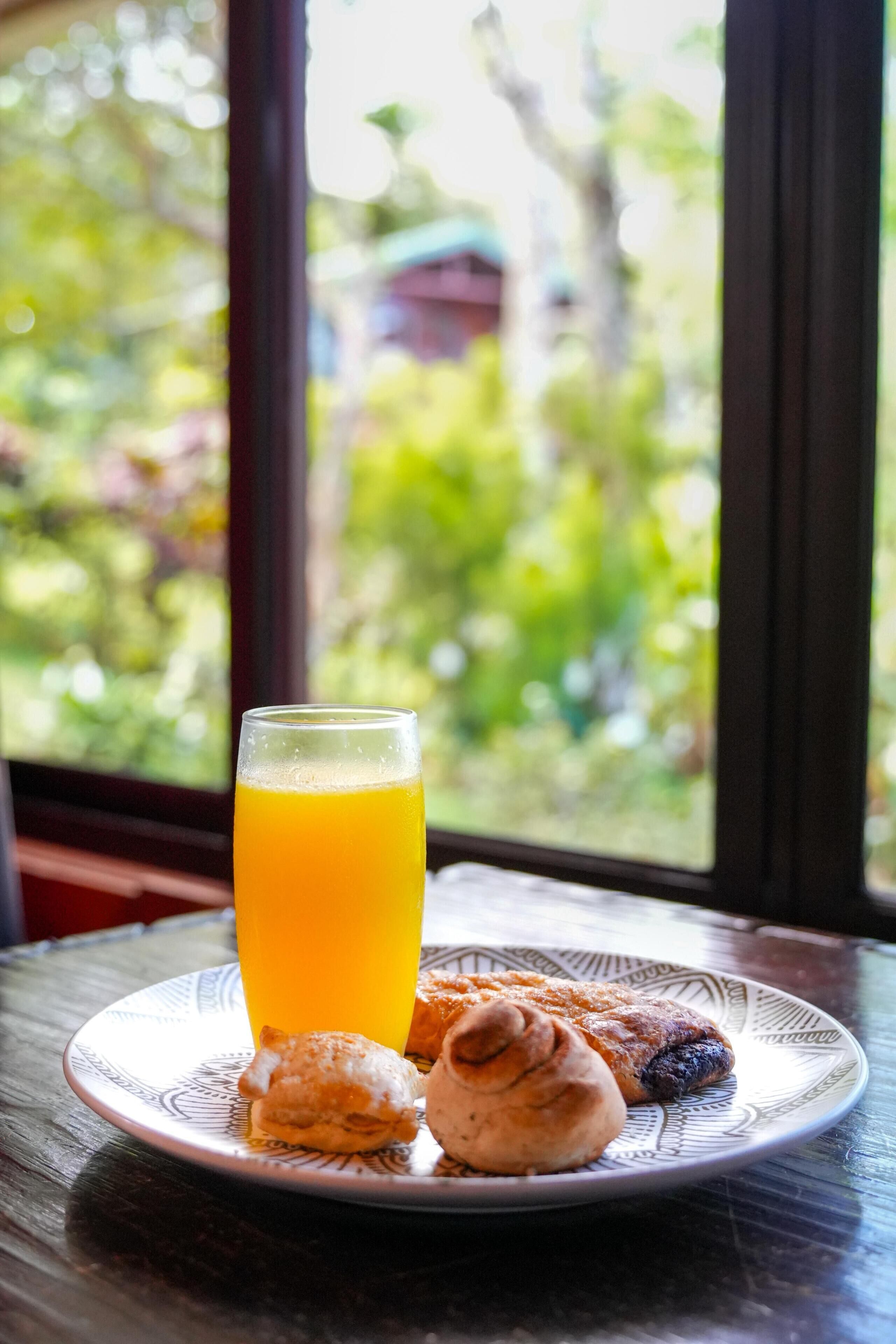 Free daily full breakfast