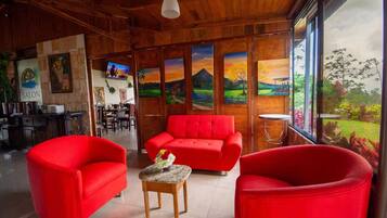 Breakfast, lunch, dinner served; local and international cuisine