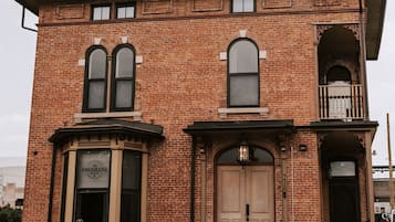 Bagian depan properti