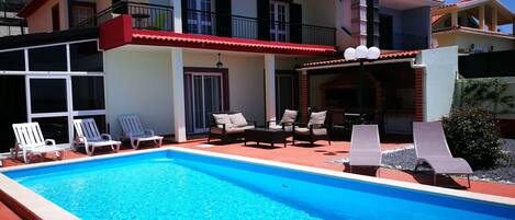 Outdoor pool, pool loungers