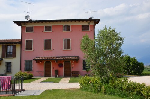 Maison de vacances avec vue panoramique sur le lac de Garde, à 5 km de Peschiera del Garda