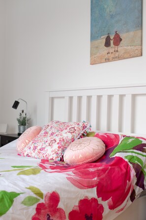 1 chambre, coffres-forts dans les chambres, fer et planche à repasser