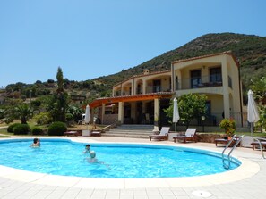 Alberca al aire libre