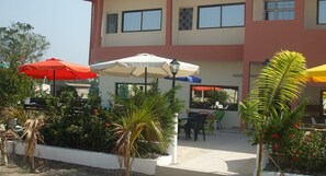 ด้านหน้าที่พัก