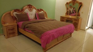 ห้องลักซ์ชัวรี่ (Vip) | ผ้าม่านกันแสง, Wi-Fi ฟรี, ผ้าปูที่นอน