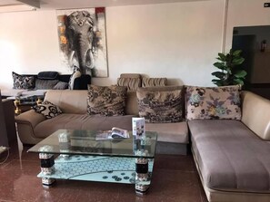 บริเวณนั่งเล่นที่ล็อบบี้