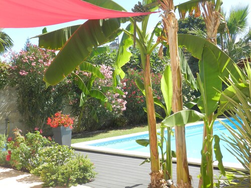 Bordeaux "la campagne à la ville" Villa climatisée- piscine chauffée