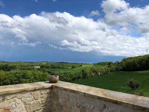 Charming house in the heart of the Gers countryside