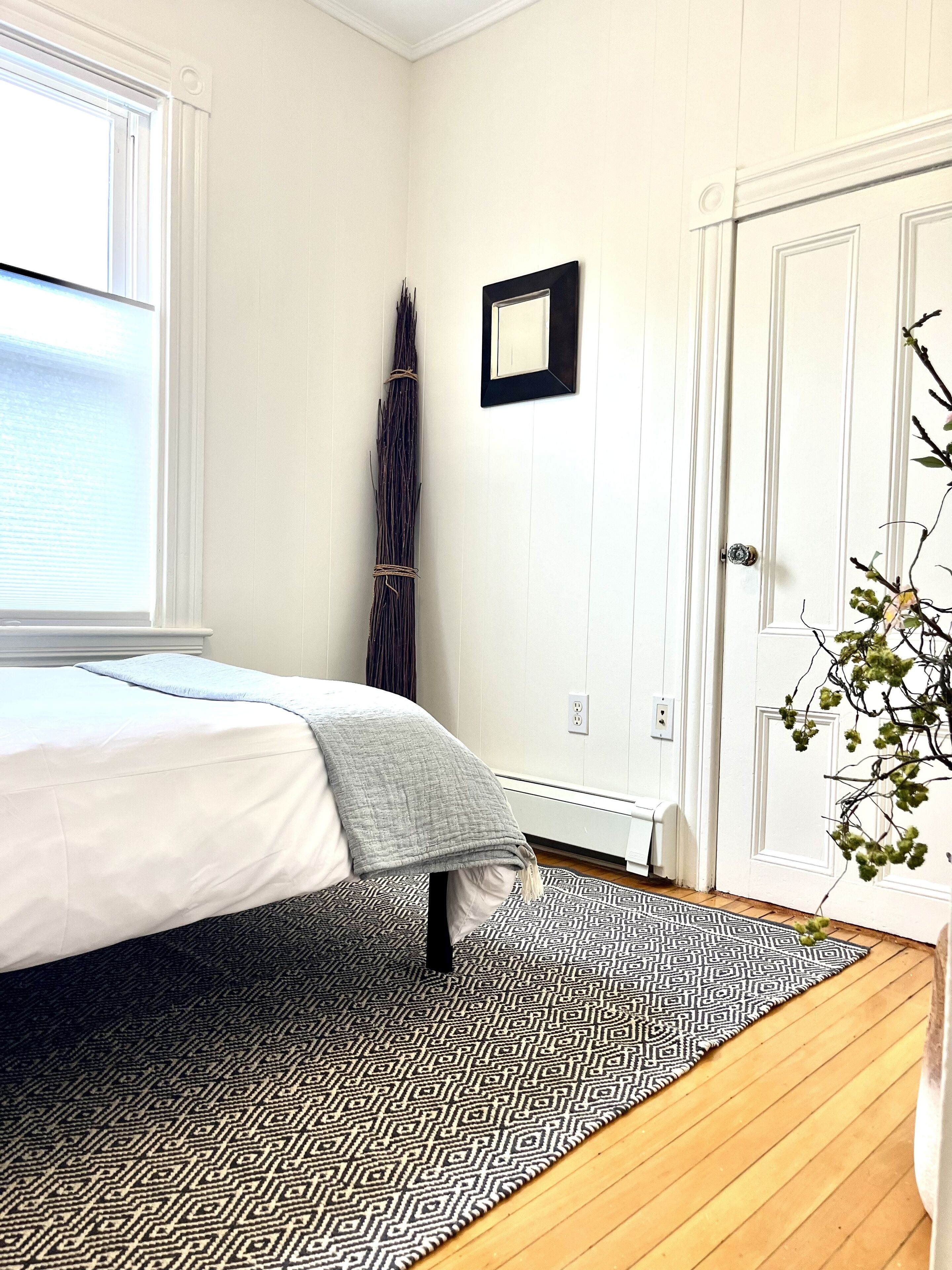 5 bedrooms, iron/ironing board, free WiFi, bed sheets