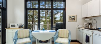 Acadia Long Pond Waterfront 75 ft to Dock Modern Cottage Sleeps 5