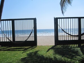 Am Strand, Liegestühle