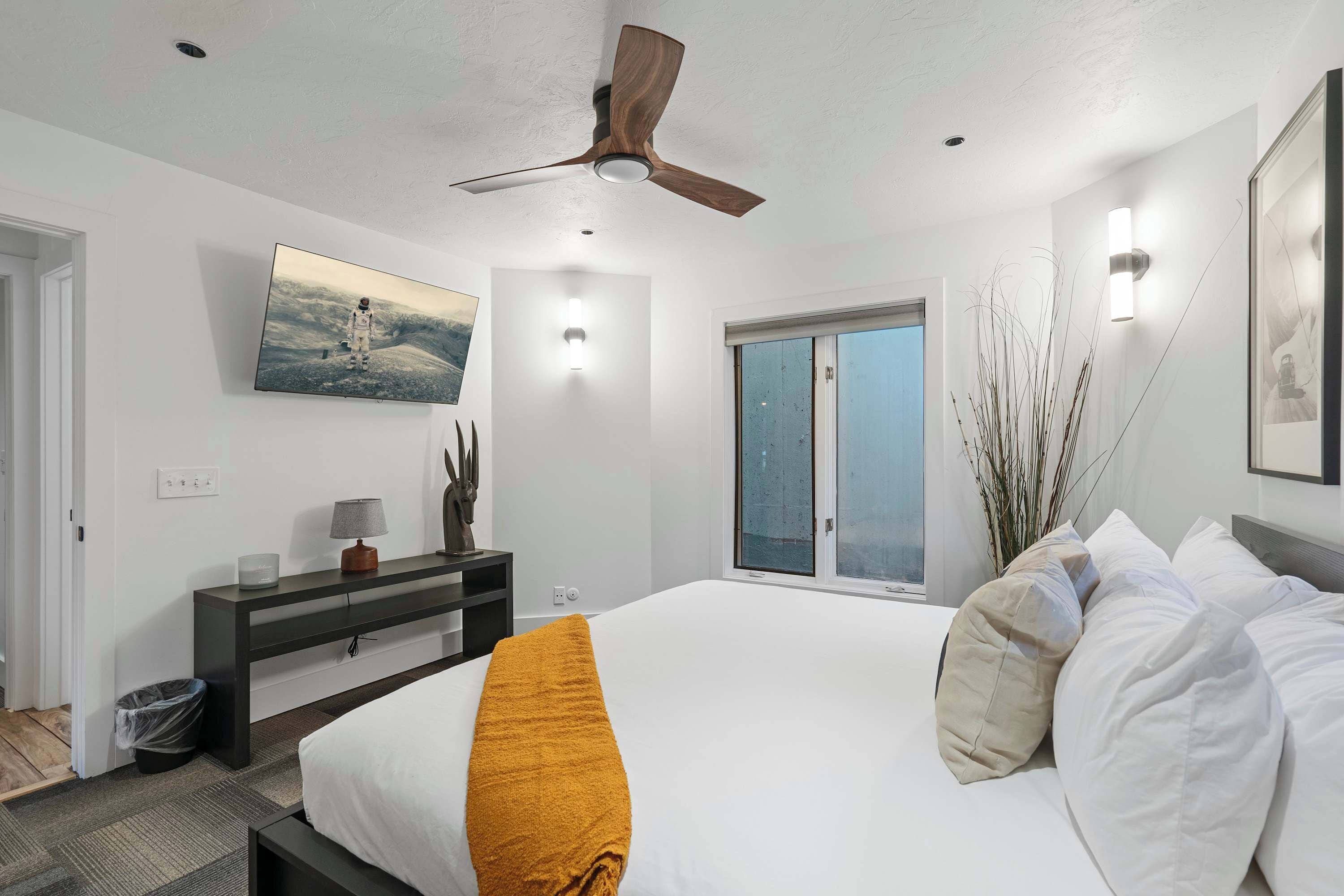 2 bedrooms, iron/ironing board, travel crib, WiFi