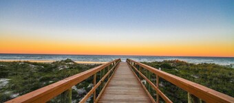 Direct Oceanfront Condo and Drive on the beach access!!