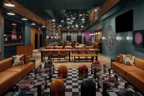 Bar (in der Unterkunft)