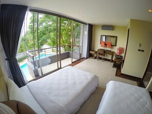 3 bedrooms, blackout curtains, iron/ironing board, free WiFi - The Local Villas (Thep Krasattri)