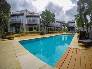 Outdoor pool - The Local Villas (Thep Krasattri)