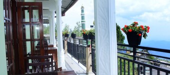 Grand View Guest House & Restaurant