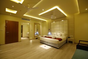 Lakens van Egyptisch katoen, luxe beddengoed, een minibar