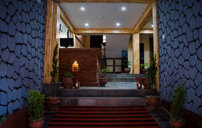 Hotel Terracotta And Rooftop Restaurant