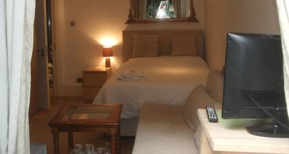 Chelsea BnB