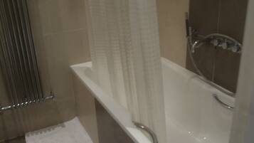 Deluxe Double Room, Non Smoking | Bathroom | Hair dryer, bathrobes, slippers, towels