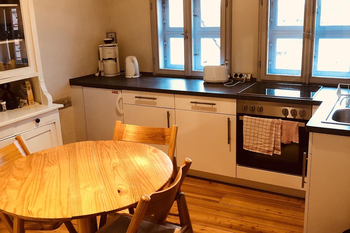 condo (blau) | private kitchen