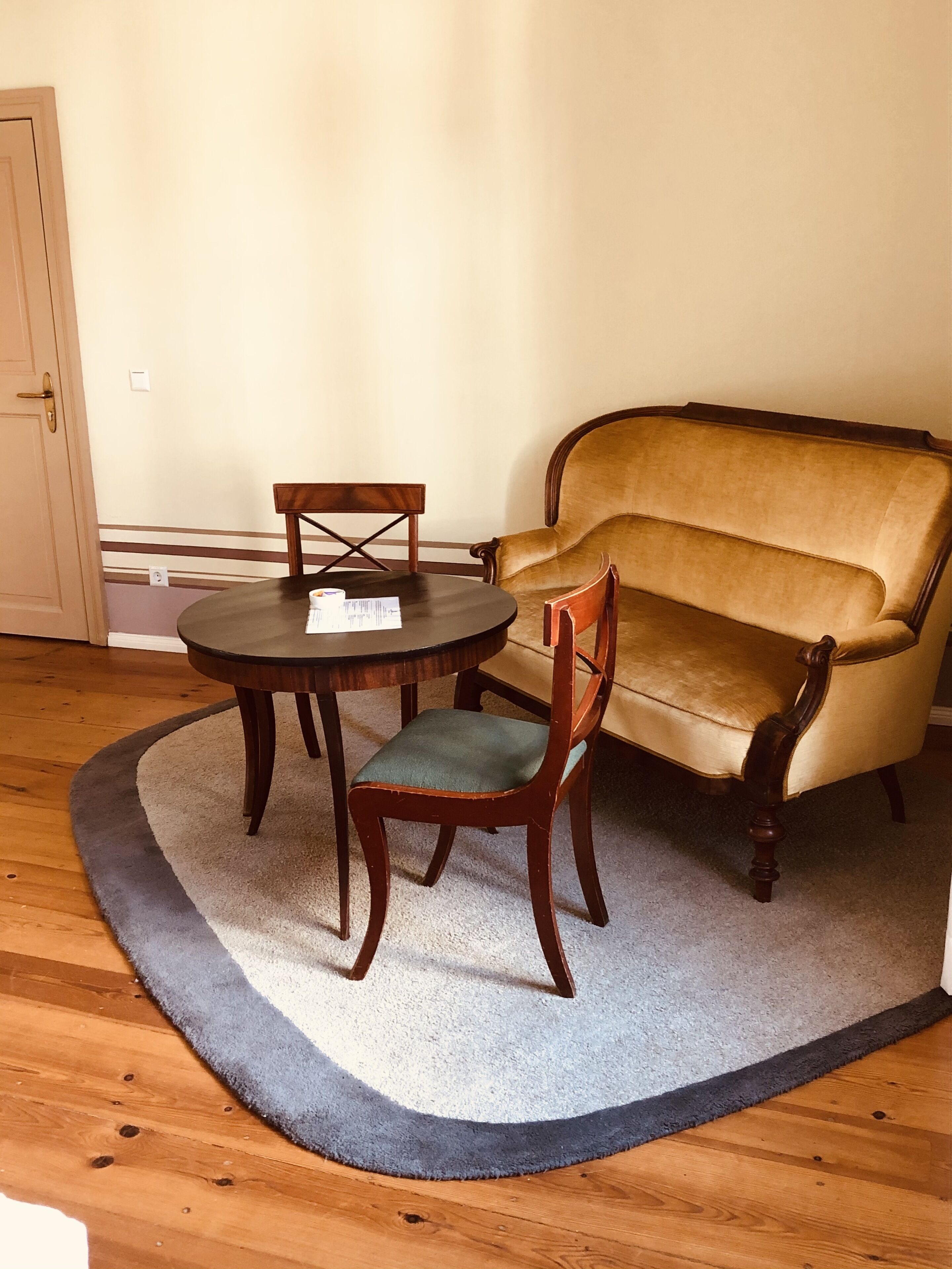 classic double room | living area