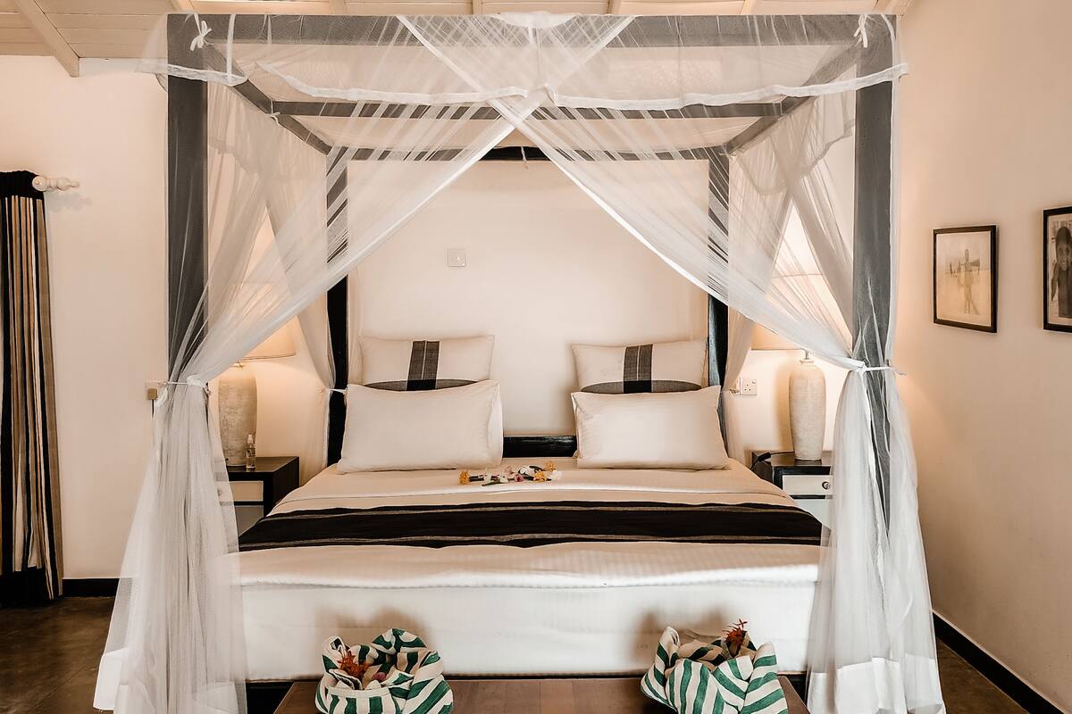 premium bedding, minibar, in-room safe, individually decorated