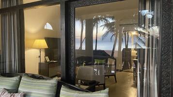 Habitación doble Deluxe, 1 cama King size, para no fumadores | Ropa de cama de alta calidad y minibar