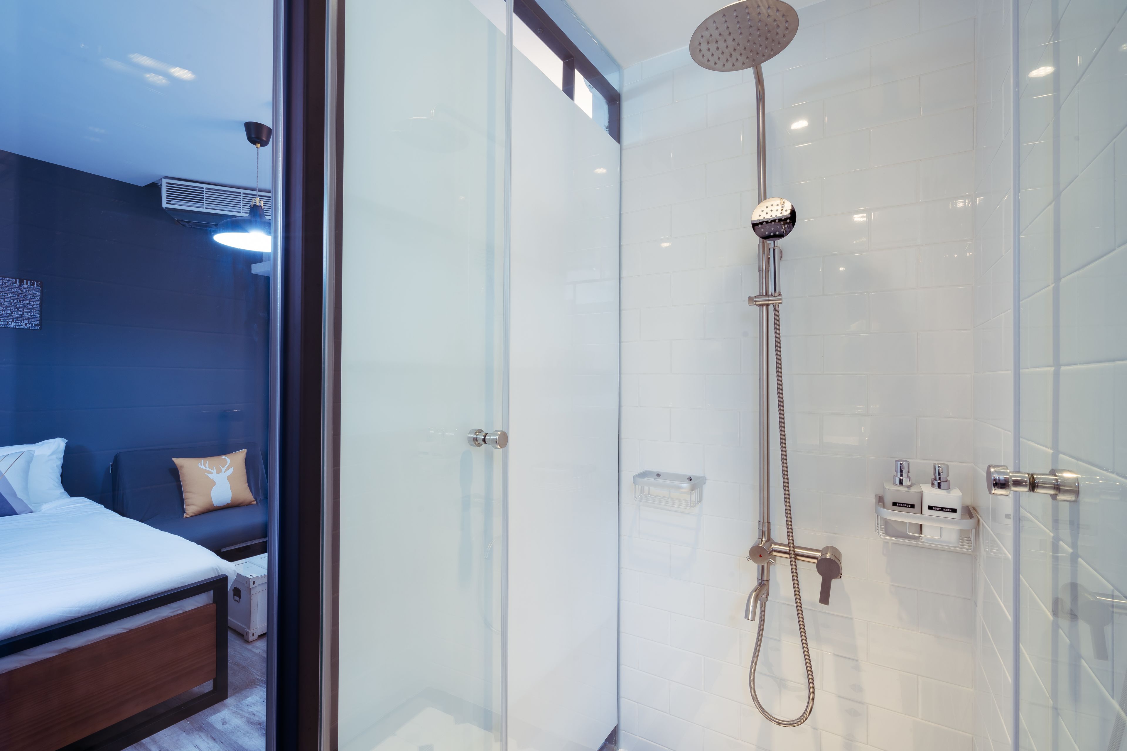 Classic-Doppelzimmer, 1 Doppelbett, Nichtraucher | Dusche im Bad