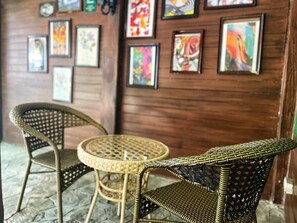 Síkképernyős tévé