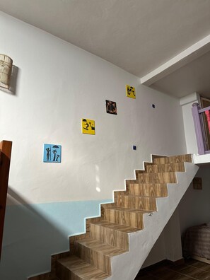 舒適共用宿舍, 僅限女士 | 高級寢具、房內夾萬、獨特設計、遮光窗簾/窗簾