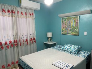 經典客房, 1 張小型雙人床, 非吸煙房 | 書桌、免費無線上網、床單