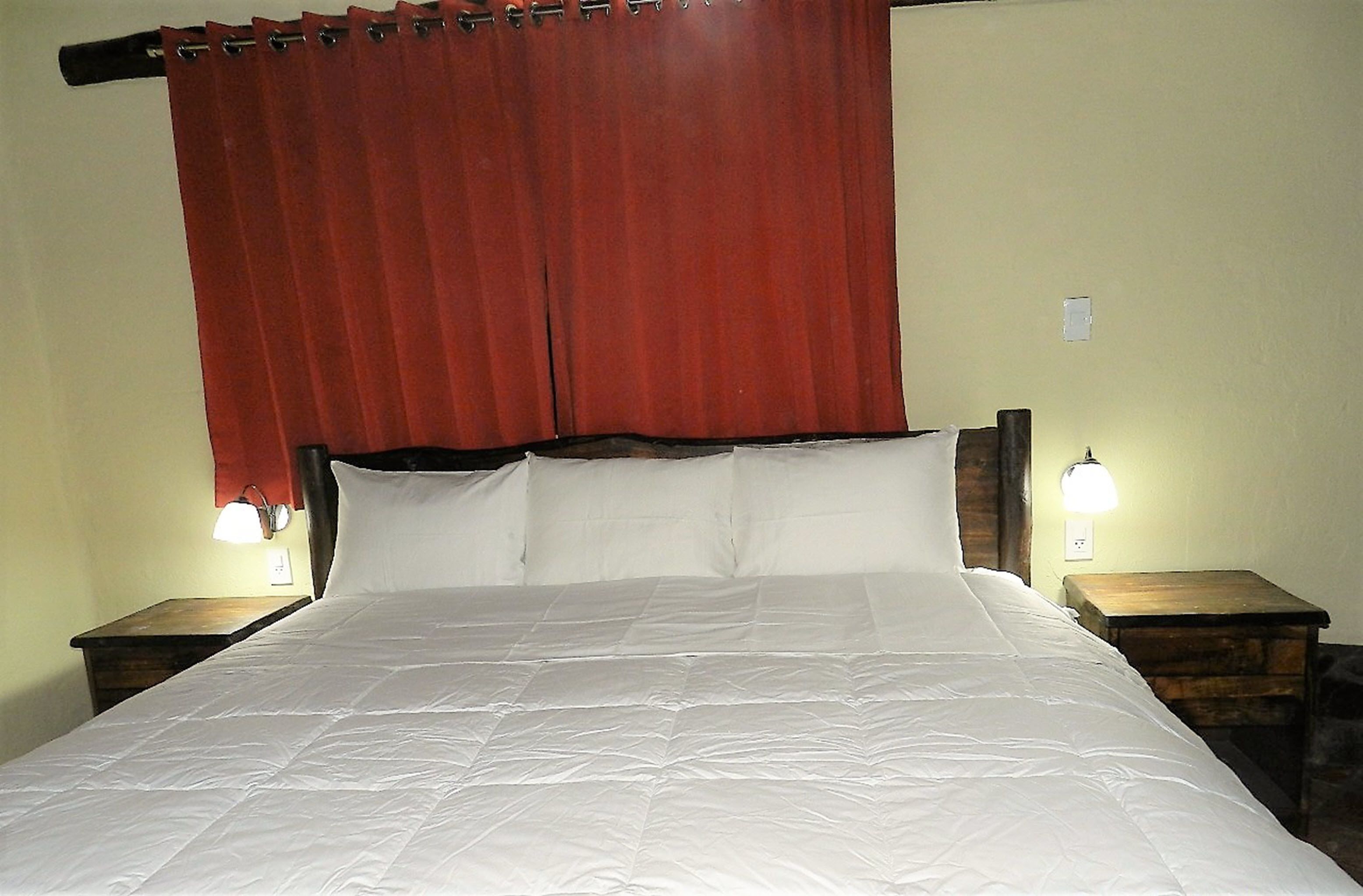 Comfort-Bungalow, 1 King-Bett, eigenes Bad | Bettwäsche aus ägyptischer Baumwolle, hochwertige Bettwaren