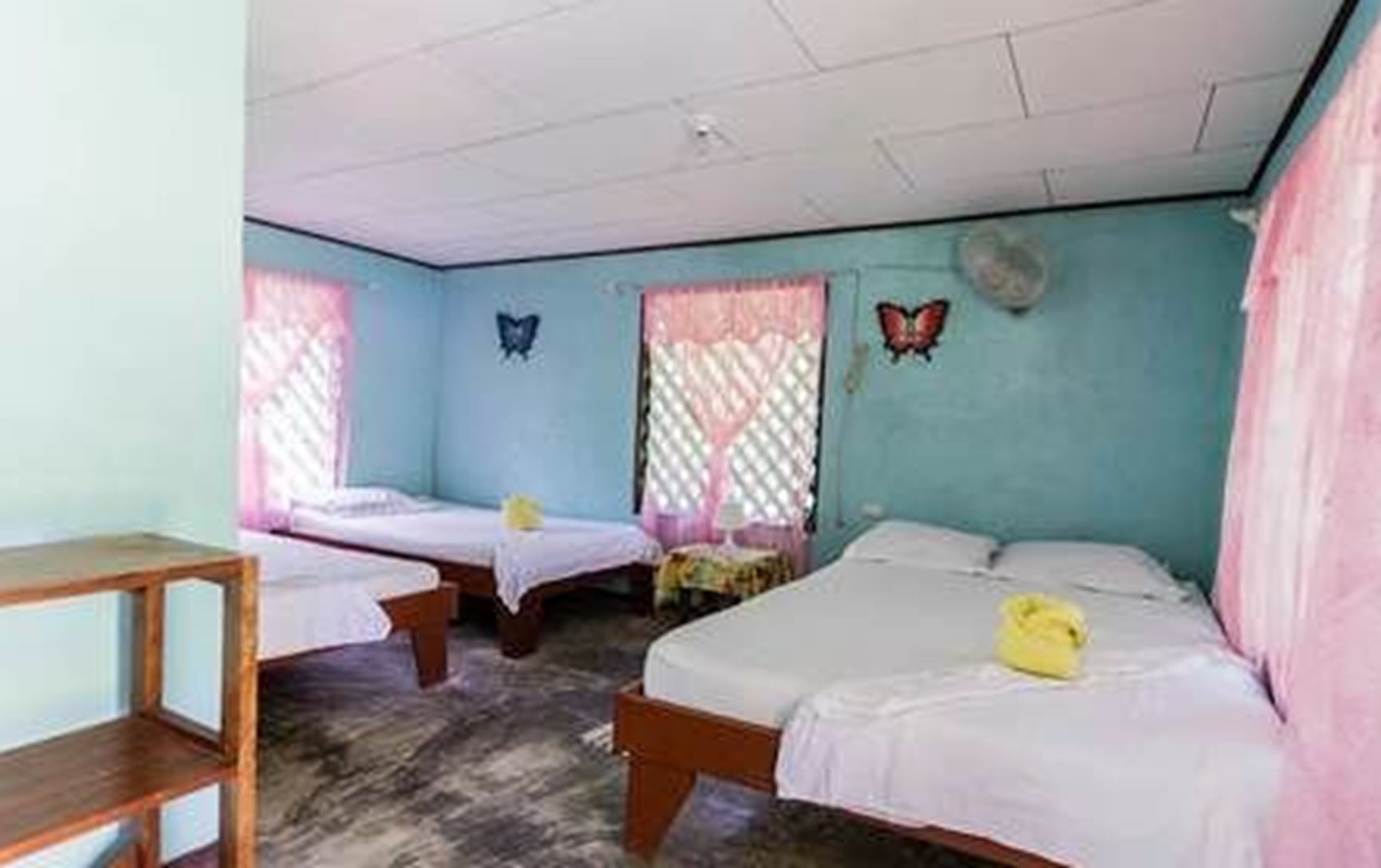 quadruple room, multiple beds, non smoking | wifi, bed sheets