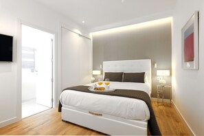 1 bedroom, in-room safe, iron/ironing board, free WiFi