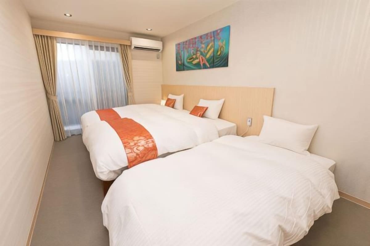 1 quarto, cofres nos quartos, escrivaninha, Wi-Fi de cortesia