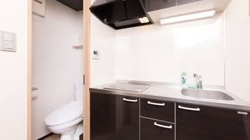 Fridge, microwave, stovetop, electric kettle