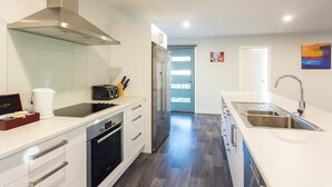 House, 5 Bedrooms, Lake View | Private kitchen | Coffee/tea maker, full-sized fridge, microwave, oven - Josephine Lakeview Lodge (Lake Tekapo)