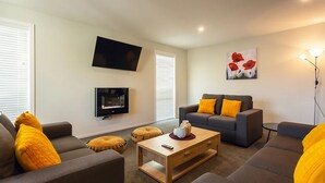 House, 5 Bedrooms, Lake View | Living room | Flat-screen TV - Josephine Lakeview Lodge (Lake Tekapo)